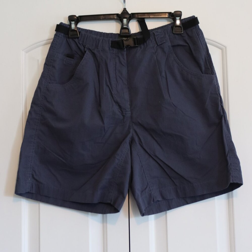 Eddie Bauer Pleat Front Women's Blue Belted Shorts Size Medium Casual Outdoor